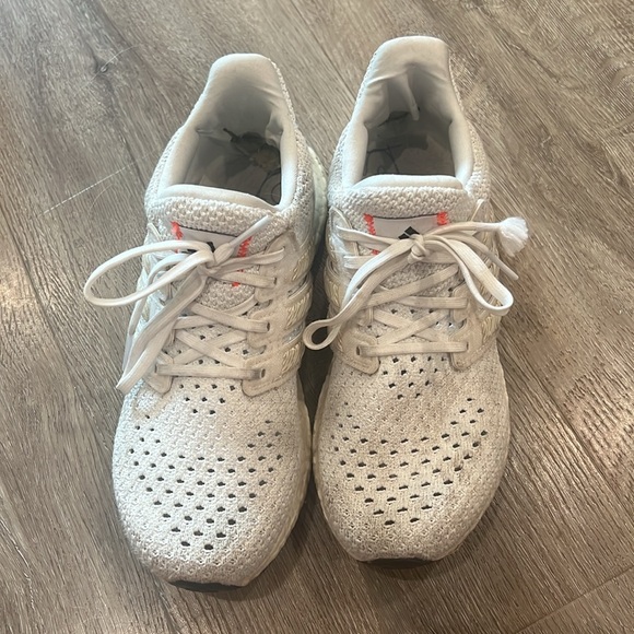 *SOLD* Adidas Ultraboost - Picture 3 of 6
